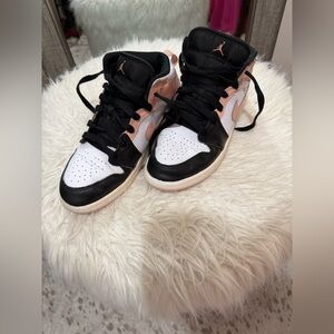 Jordan kids Black and Pink High-Top Sneakers